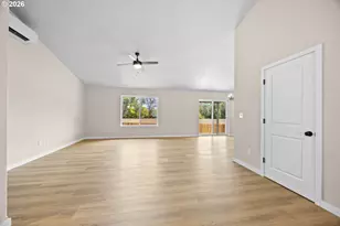 161 Collins Ct, Winston, OR 97496 - Photo 6