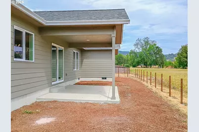 161 Collins Ct, Winston, OR 97496 - Photo 20