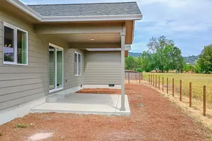 161 Collins Ct, Winston, OR 97496 - Photo 20