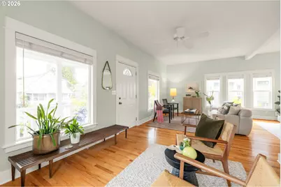 522 NE Sumner St, Portland, OR 97211 - Photo 10