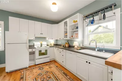 522 NE Sumner St, Portland, OR 97211 - Photo 14