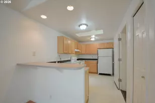 785 Red Cedar Ct, Eugene, OR 97402 - Photo 6