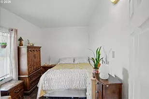 700 S Water St, Silverton, OR 97381 - Photo 8