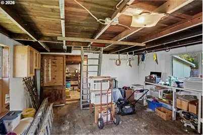 700 S Water St, Silverton, OR 97381 - Photo 38
