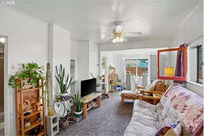 700 S Water St, Silverton, OR 97381 - Photo 16