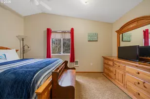 26035 Beach Dr, Rockaway Beach, OR 97136 - Photo 18