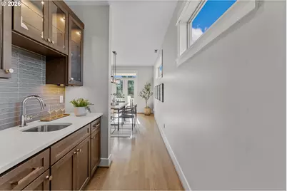 717 NE Beech St, Portland, OR 97212 - Photo 14