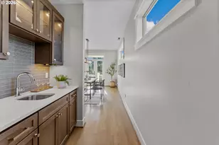 717 NE Beech St, Portland, OR 97212 - Photo 14