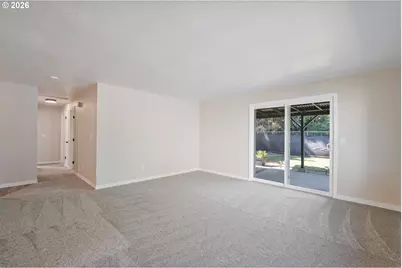 4490 Constitution Ln, Longview, WA 98632 - Photo 4
