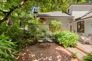 1546 SW Upland Dr, Portland, OR 97221 - Photo 2