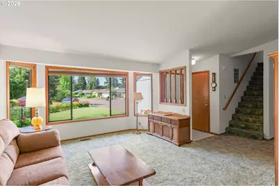 628 SE 33rd Ct, Hillsboro, OR 97123 - Photo 4