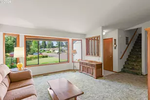 628 SE 33rd Ct, Hillsboro, OR 97123 - Photo 4