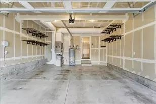 8565 SW 176th Ave, Beaverton, OR 97007 - Photo 36