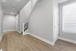 8565 SW 176th Ave, Beaverton, OR 97007 - Photo 2