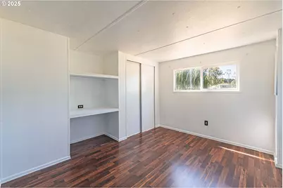 34956 Seavey Loop Rd #11, Eugene, OR 97405 - Photo 8