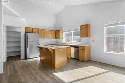 4735 SE Powell Butte Pkwy, Portland, OR 97236 - Photo 16