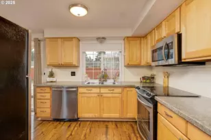 1137 NE 193rd Ave, Portland, OR 97230 - Photo 8