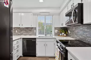 301 NE 109th St, Vancouver, WA 98685 - Photo 12