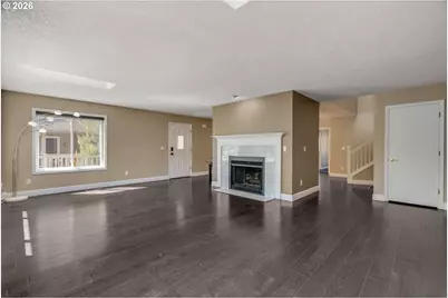1522 NE Marine Dr, Portland, OR 97211 - Photo 12