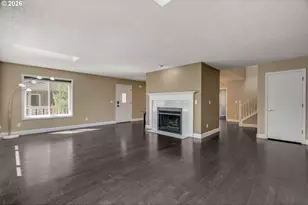 1522 NE Marine Dr, Portland, OR 97211 - Photo 12