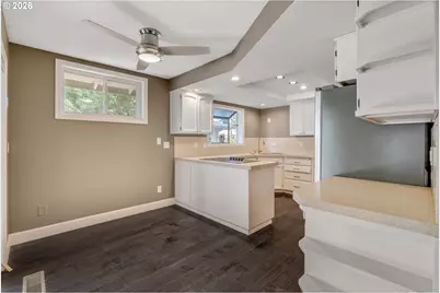 1522 NE Marine Dr, Portland, OR 97211 - Photo 16