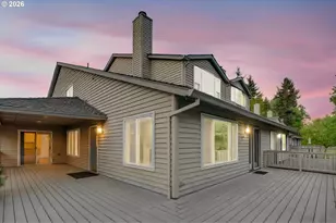 1522 NE Marine Dr, Portland, OR 97211 - Photo 2