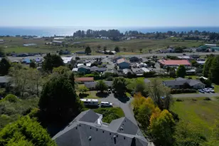 15709 Pelican Bay Dr, Brookings, OR 97415 - Photo 2
