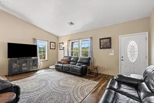 445 Green Valley Rd, Oakland, OR 97462 - Photo 16