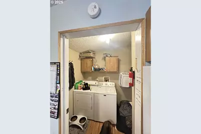 10504 G Ct, Island City, OR 97850 - Photo 12