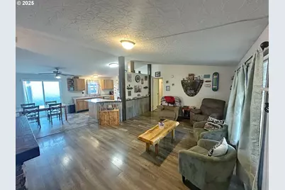 10504 G Ct, Island City, OR 97850 - Photo 6