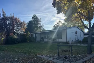 10504 G Ct, Island City, OR 97850 - Photo 2