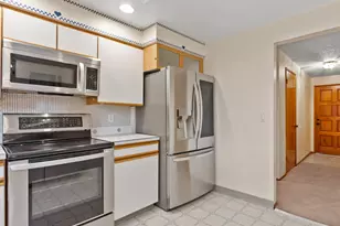 1288 SE 40th Ave, Hillsboro, OR 97123 - Photo 10