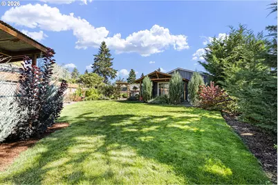 1136 S 39th St, Springfield, OR 97478 - Photo 28