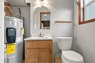8123 SE Roots Rd, Milwaukie, OR 97267 - Photo 22