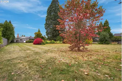8123 SE Roots Rd, Milwaukie, OR 97267 - Photo 36