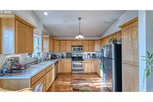 16881 Marina Heights Rd, Brookings, OR 97415 - Photo 36