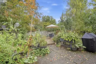5485 NW Pondosa Dr, Portland, OR 97229 - Photo 32