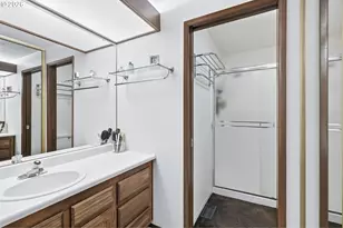 5485 NW Pondosa Dr, Portland, OR 97229 - Photo 26