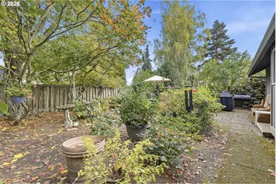 5485 NW Pondosa Dr, Portland, OR 97229 - Photo 34