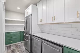 5062 NE Wasco Ct, Salem, OR 97305 - Photo 16