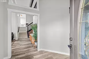 5062 NE Wasco Ct, Salem, OR 97305 - Photo 6