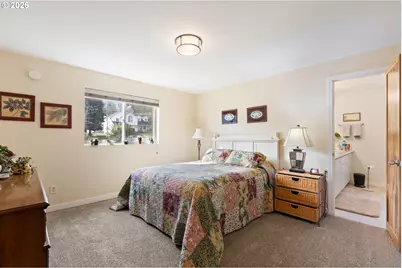 2164 SE Douglas Ave, Roseburg, OR 97470 - Photo 32