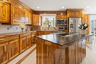 2164 SE Douglas Ave, Roseburg, OR 97470 - Photo 14