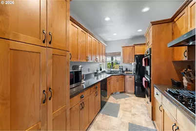 405 NW Viola St, Sheridan, OR 97378 - Photo 12