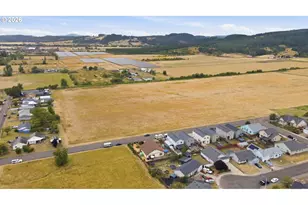 405 NW Viola St, Sheridan, OR 97378 - Photo 40