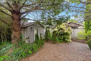 93652 E Blue Bird Ln, North Bend, OR 97459 - Photo 28