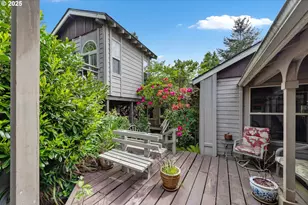 93652 E Blue Bird Ln, North Bend, OR 97459 - Photo 30