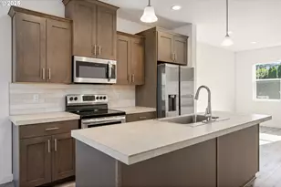 988 SW 2nd Way, Troutdale, OR 97060 - Photo 8