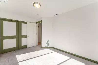 988 SW 2nd Way, Troutdale, OR 97060 - Photo 18