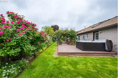 365 SE 7th Way, Canby, OR 97013 - Photo 34